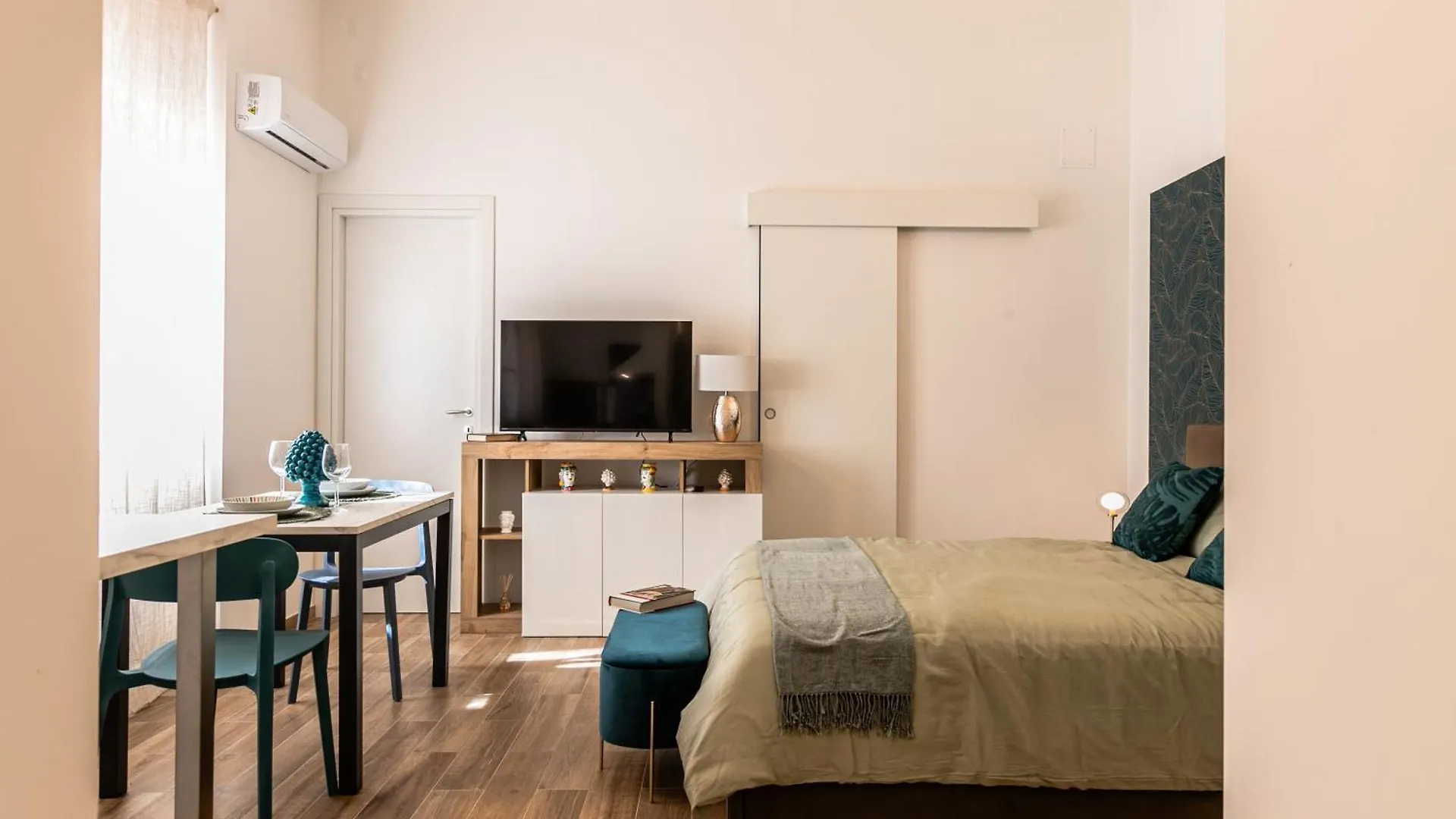 Politeama Luxury Suite Palermo 0*,